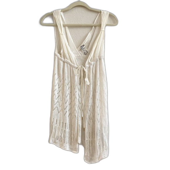 Guess Los Angeles Off-White Ivory Color Sheer Lace Sleeveless Top Small - Picture 1 of 8
